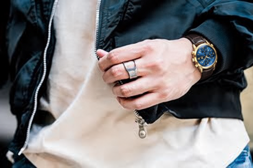 Customer photo of Benedicts Nico – Men's Luminous Quartz Watch