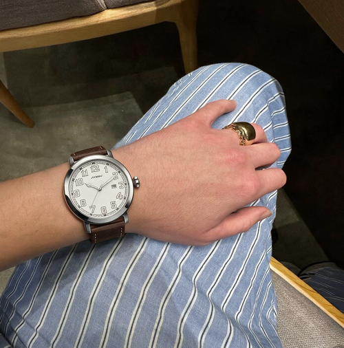 Customer photo of Benedicts Felix β Men's Minimalist Leather Watch