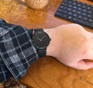 Customer photo of Benedicts Ezra – Men's Minimalist Quartz Watch