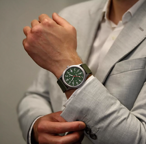 Customer photo of Benedicts Silas – Men's Outdoor Watch